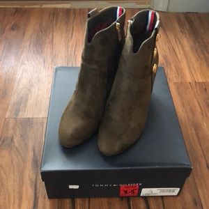 Tommy Hilfiger booties